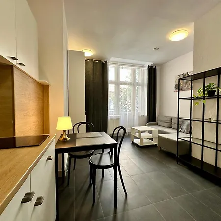 Studio Centralny Ii *